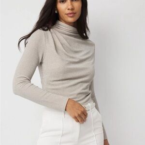 WHBM FORME™ Stretch Metallic Long-Sleeve Tee Lt Silver Metallic Size Small